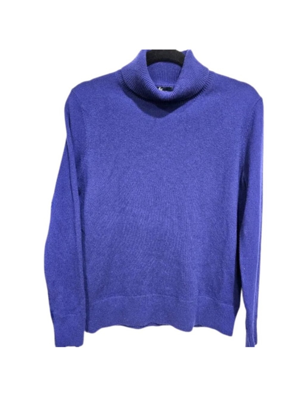 100% Cashmere turtleneck sweater size medium petite